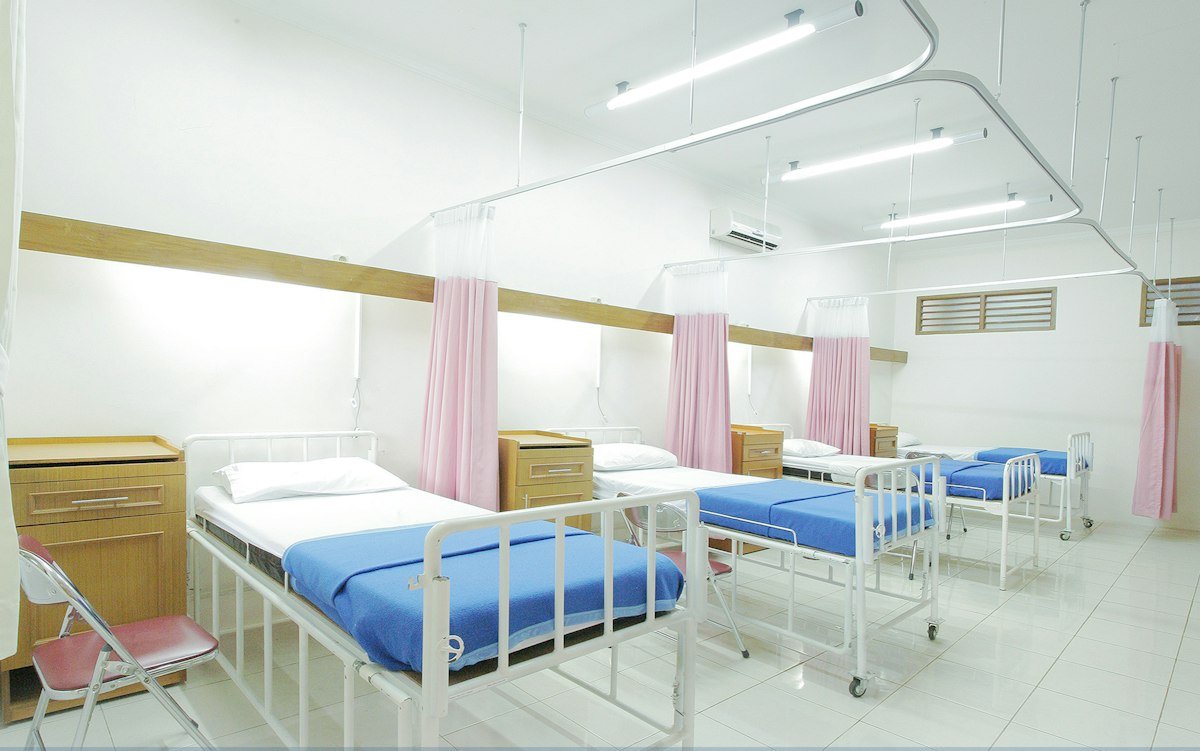 Reducing Patient Wait Times by 65%: How Smart Clinic Triage and Digital Queues Work
