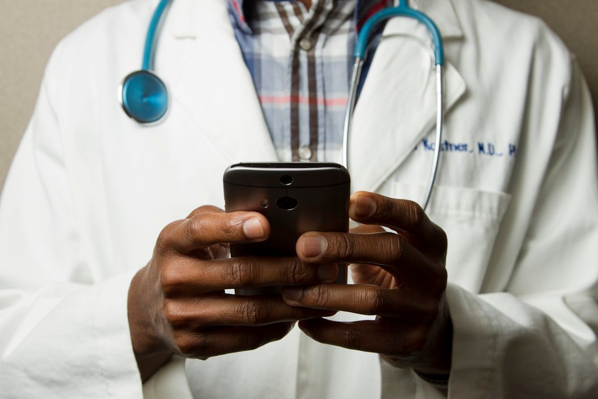 HIPAA & GDPR Compliance in Medical Software: A Blueprint for Hospital IT Leaders